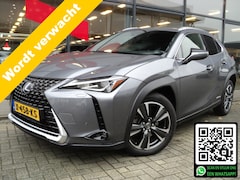 Lexus UX - 250h Executive Line Edition | AUTOMAAT | TREKHAAK | VIERSEIZOENEN BANDEN |
