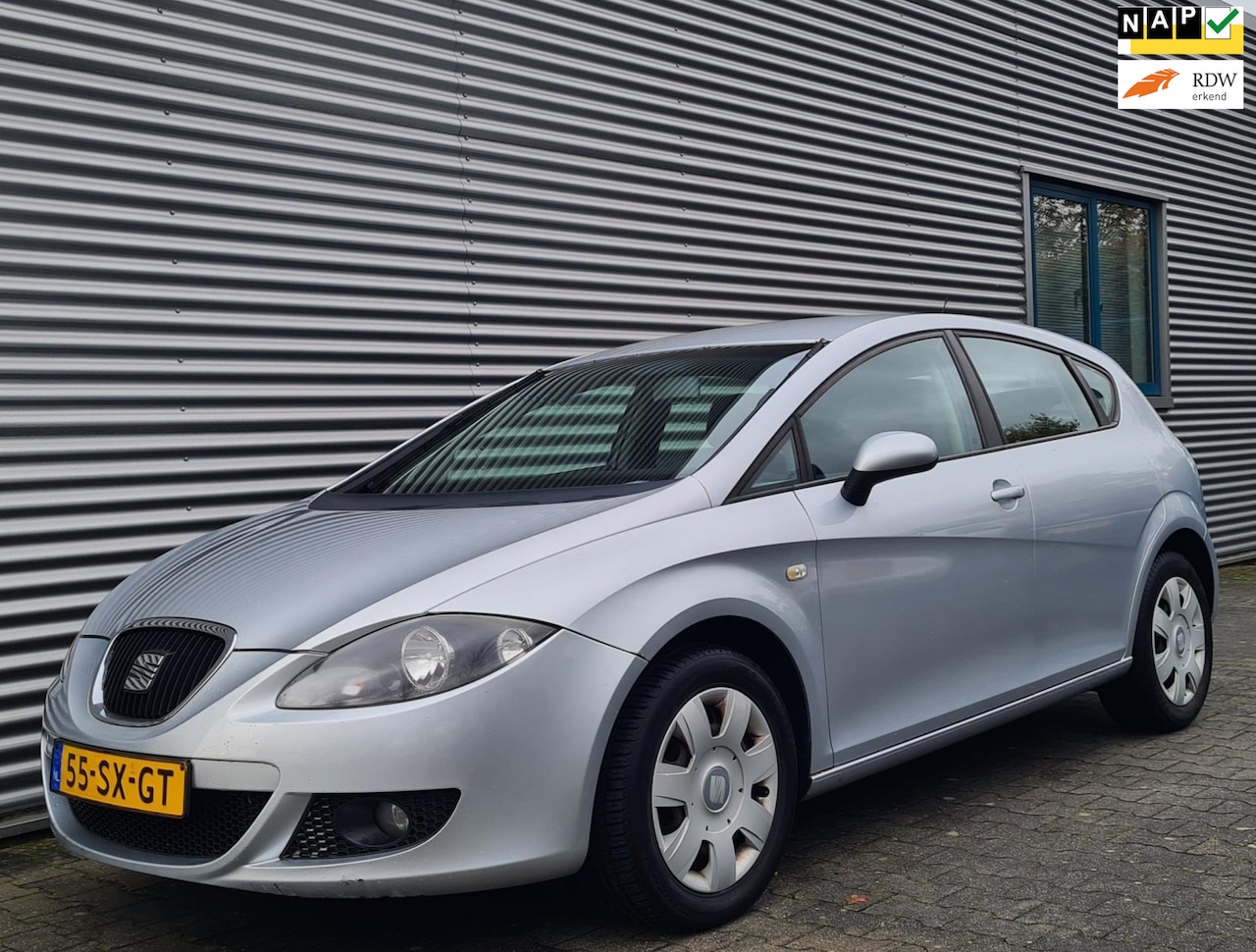 SEAT Leon - 1.6 Reference 06-2006 Gris Luna Metallic APK NIEUW!! - AutoWereld.nl
