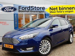 Ford Focus Wagon - 1.5 150PK Titanium Wagon Automaat | Camera | Trekhaak | Leder bekleding | Navigatie |