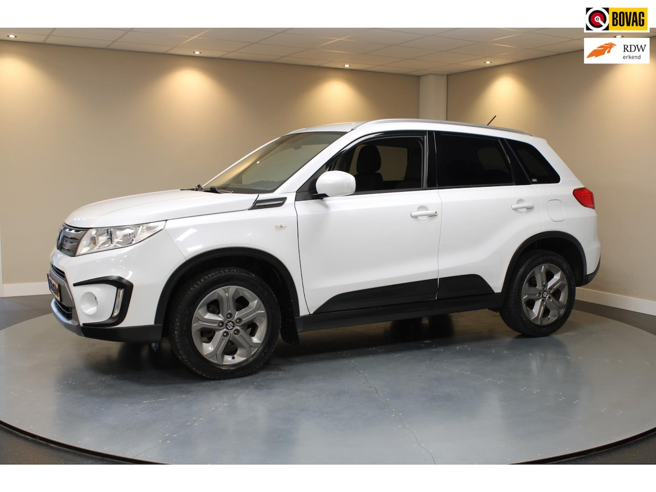 Suzuki Vitara - 1.6 Exclusive *Carplay* Camera|Stoelverw.|Cruise|Navi - AutoWereld.nl