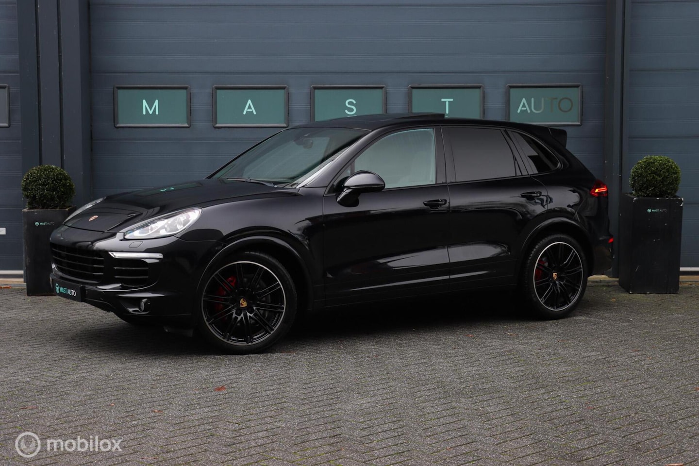 Porsche Cayenne - 3.0 D|Bose|Pano|Leder|Luchtvering|Camera - AutoWereld.nl
