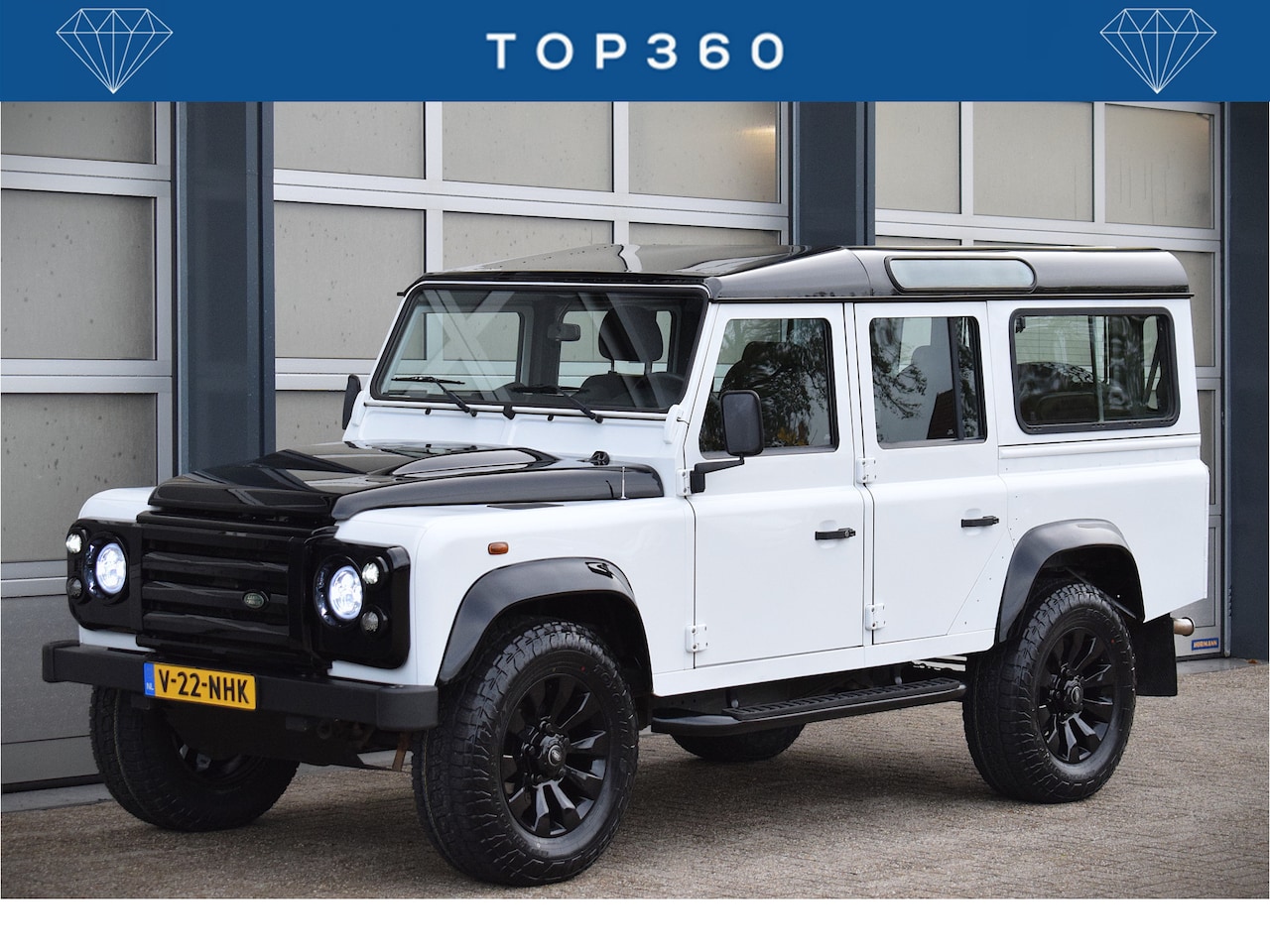 Land Rover Defender 110 - 2.2 D SW 110" Adventure Limited Edition 2015 | 7 persoons | Sawtooth | 3500kg trekgewicht - AutoWereld.nl