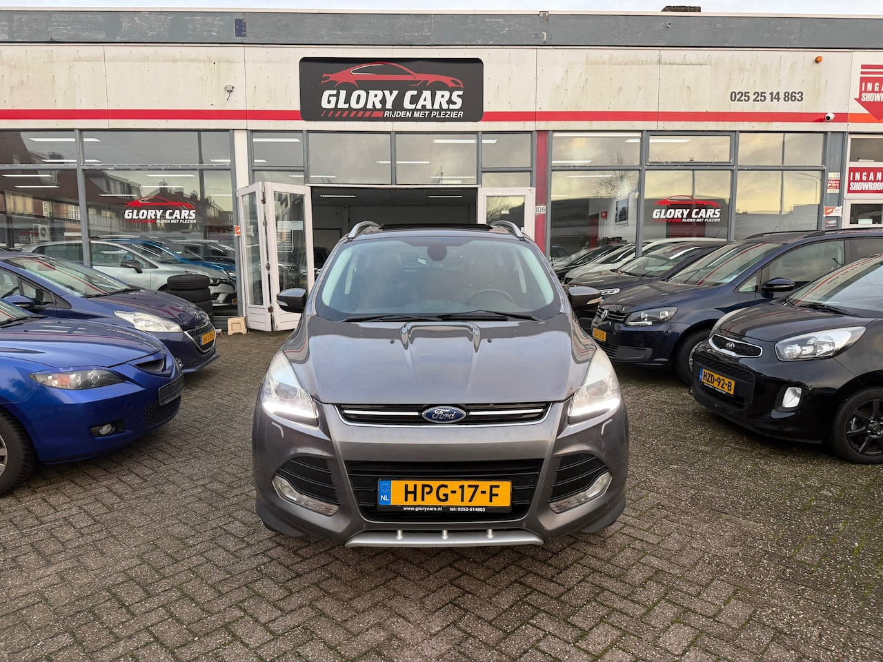 Ford Kuga - 1.6 Titanium Plus 4WD 1.6 Titanium Plus 4WD - AutoWereld.nl