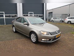 Volkswagen Passat - 1.4 TSI Highline BlueMotion AUTOMAAT