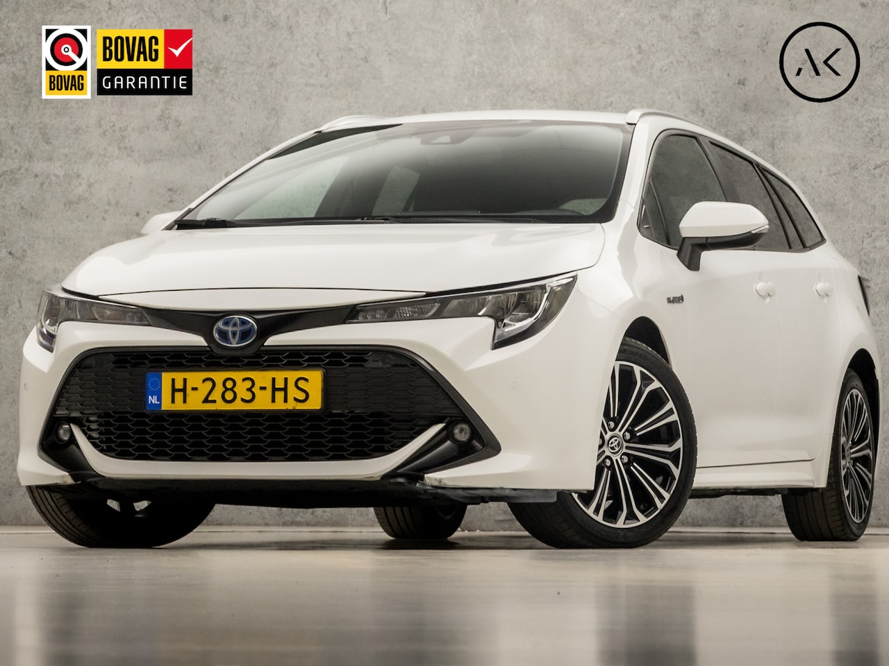 Toyota Corolla Touring Sports - 2.0 Hybrid Sport 180Pk Automaat (VIRTUAL COCKPIT, APPLE CARPLAY, CAMERA, STOELVERWARMING, - AutoWereld.nl