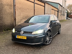 Volkswagen Golf - 2.0 TDI GTD | Cruise + Clima + Navi + Keyless Nu € 10.975,