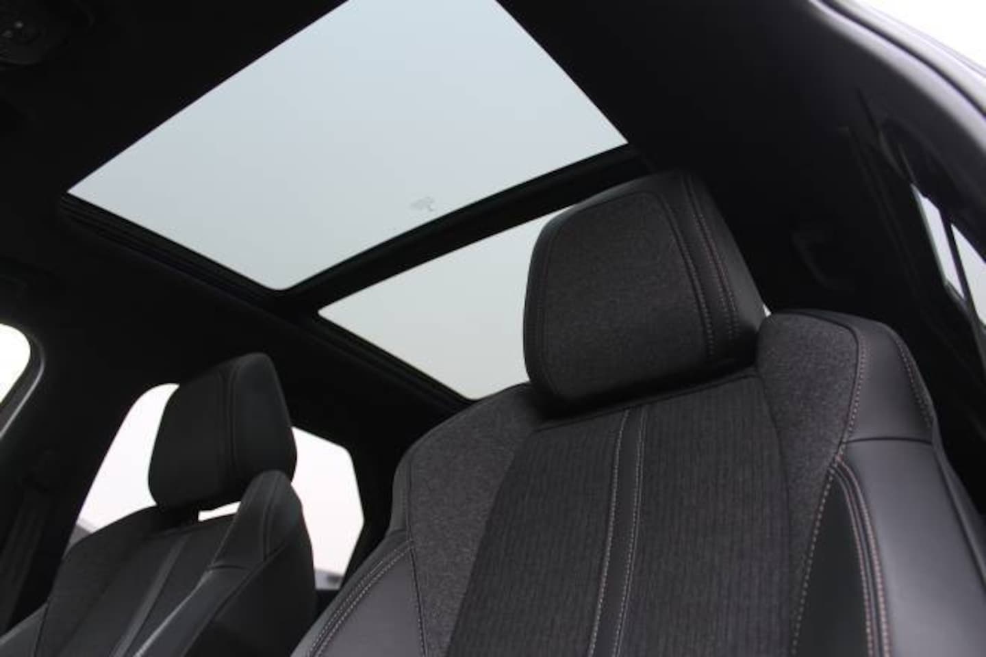 Peugeot 3008 - 1.6 PureTech 180pk S&amp;S EAT GT-Line