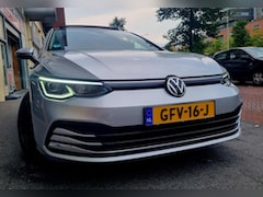 Volkswagen Golf - 1.5 eTSI R-Line Business