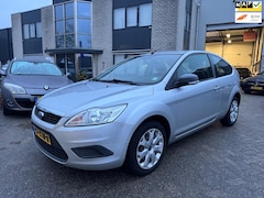 Ford Focus - 1.6 Trend Automaat Airco Nw Apk