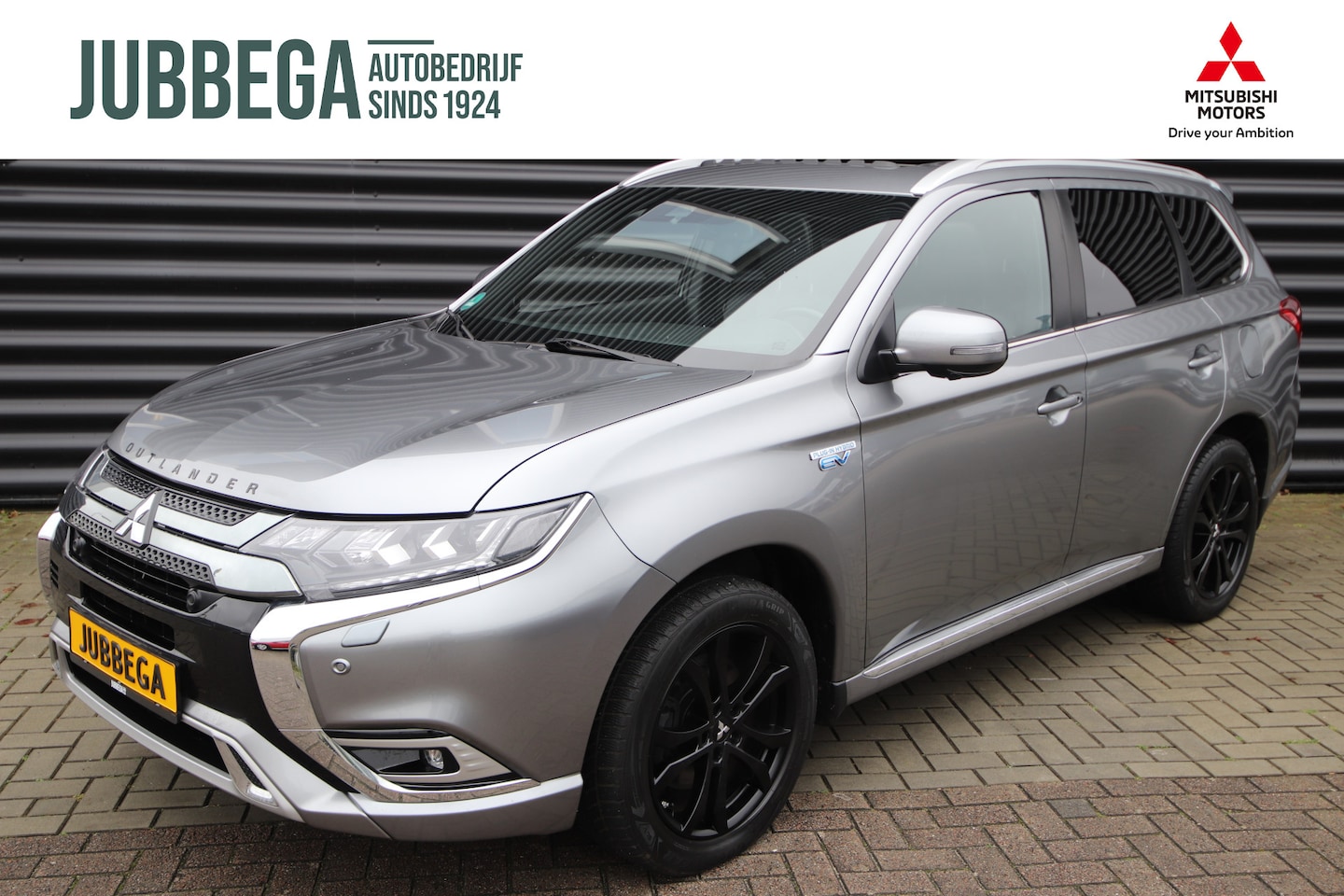 Mitsubishi Outlander - 2.4 PHEV Instyle Opendak, Adaptive cr, Trekhaak, Leder, Dealer O.H. - AutoWereld.nl