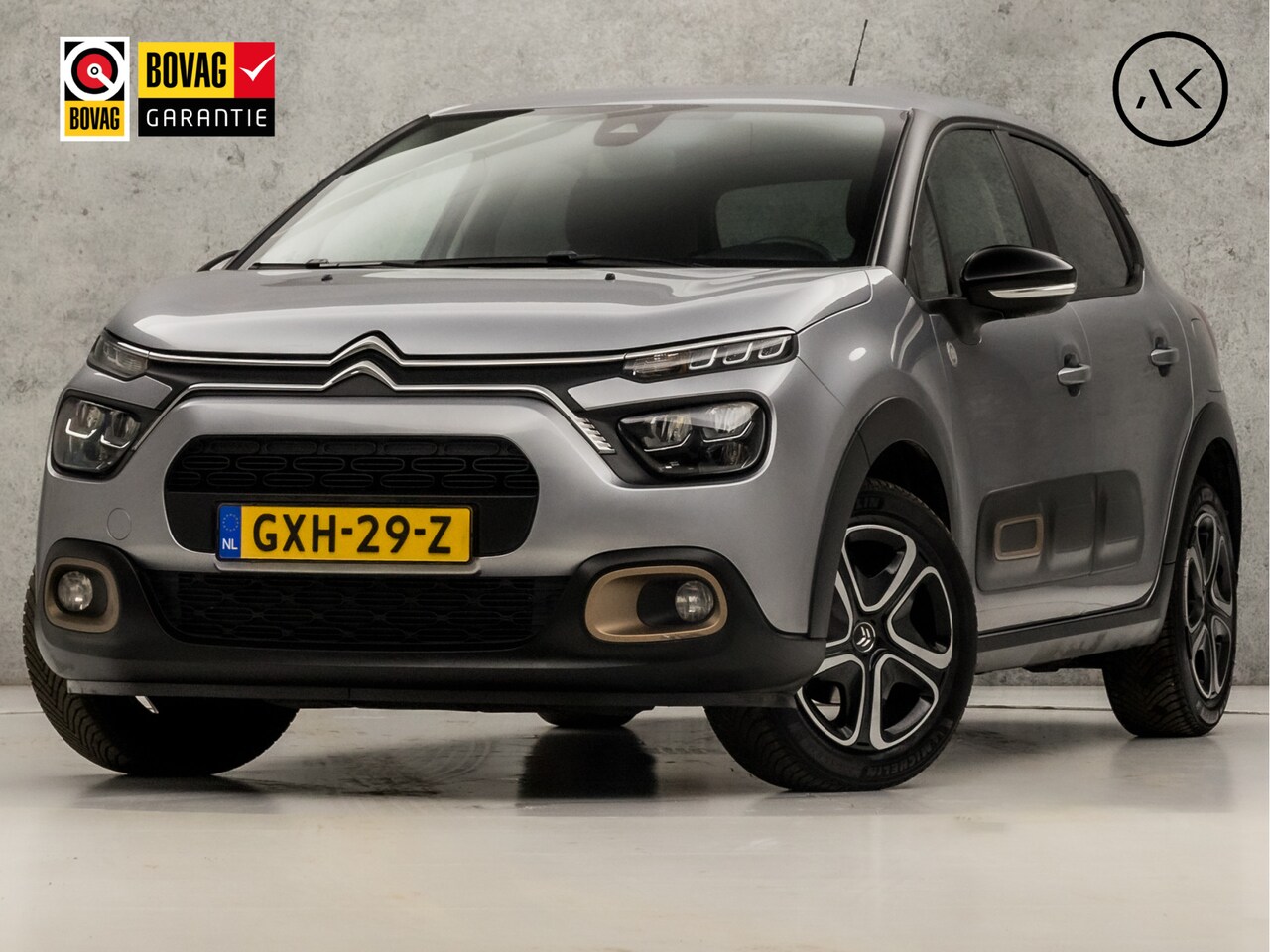 Citroën C3 - 1.2 PureTech Sport (APPLE CARPLAY, NAVIGATIE, GETINT GLAS, PARKEERSENSOREN, LED KOPLAMPEN, - AutoWereld.nl
