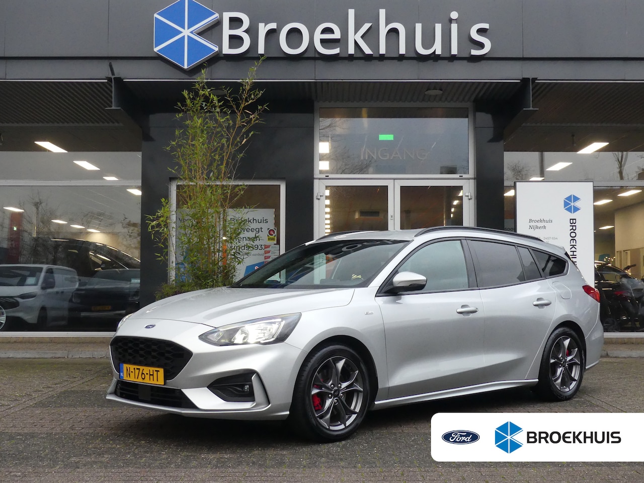 Ford Focus Wagon - EcoBoost Hybrid 155PK ST-Line X Business | ELEKTRISCHE ACHTERKLEP | CAMERA | PRIVACY GLAS - AutoWereld.nl