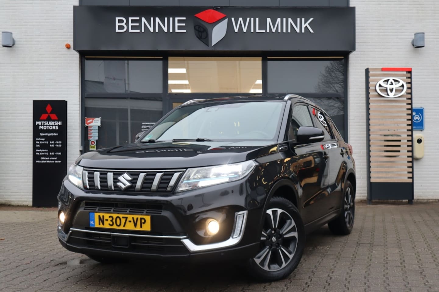 Suzuki Vitara - 1.4 BoosterJet Style Hybrid Trekhaak/AdaptiveCruise/Apple/Androi - AutoWereld.nl