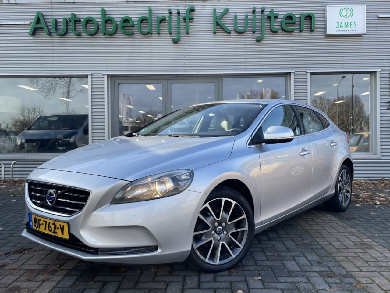 Volvo V40 - 2.0 D2 Momentum Bns - AutoWereld.nl