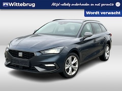 SEAT Leon Sportstourer - 1.4 TSI DSG eHybrid PHEV FR Business Intense / Zwenkbare trekhaak / Achteruitrij camera /