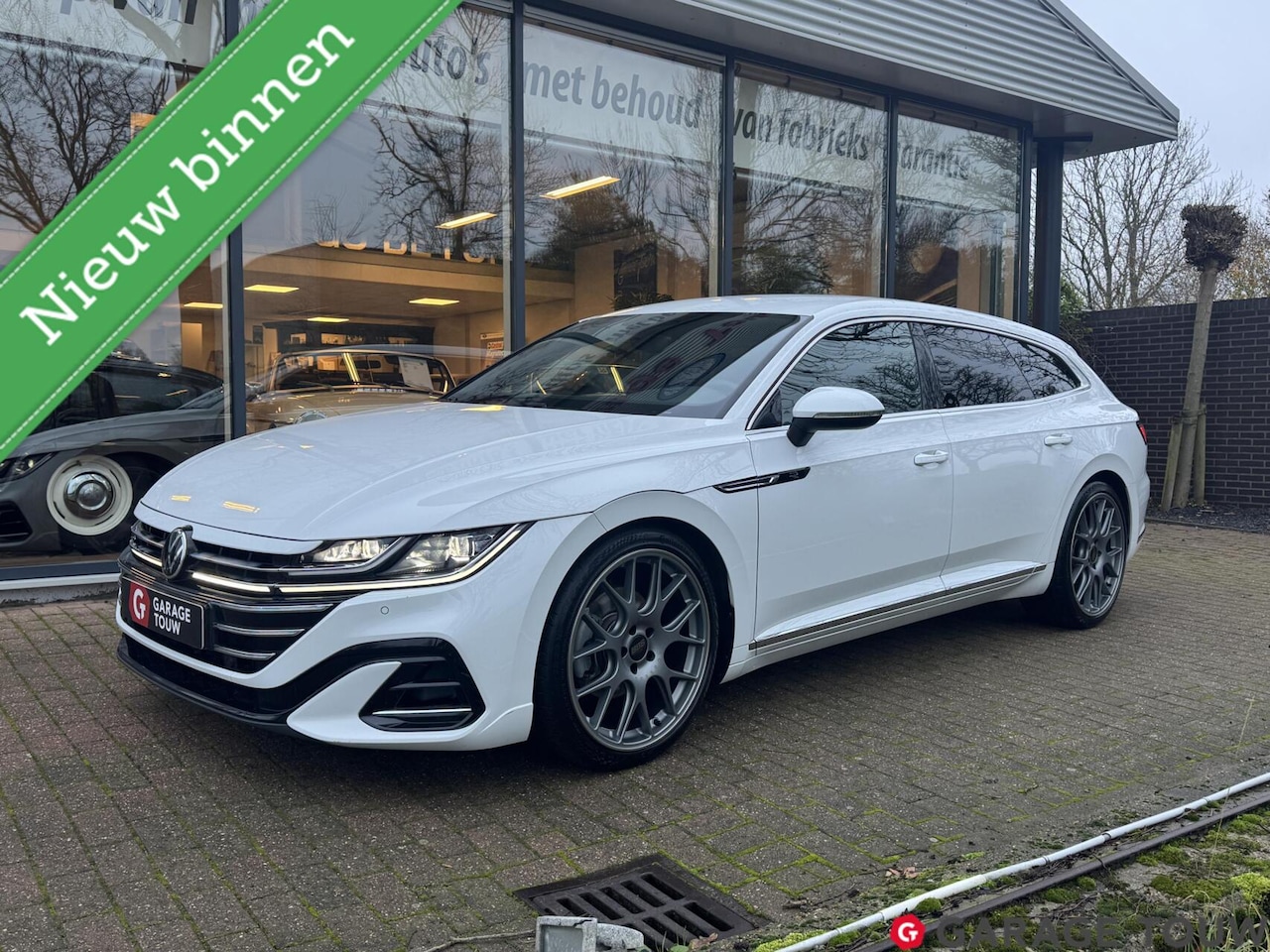Volkswagen Arteon Shooting Brake - 2.0 TSI R-Line Business 2.0 TSI R-Line Business+ - AutoWereld.nl