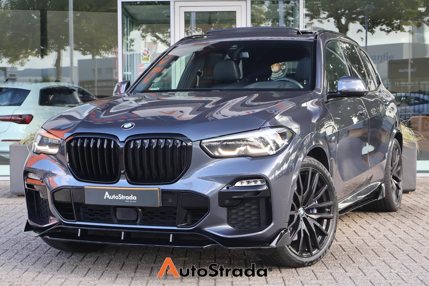 BMW X5 - (g05) xDrive45e 394pk | Skylounge | Harman/Kardon | TV Scherm | 360 Camera | Trekhaak | So - AutoWereld.nl