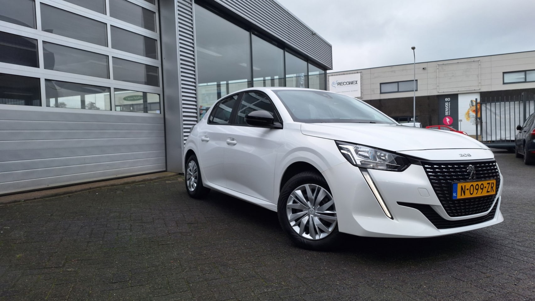 Peugeot 208 - 1.2 PureTech Active/Navigatie/Cruise/Pdc A/ - AutoWereld.nl