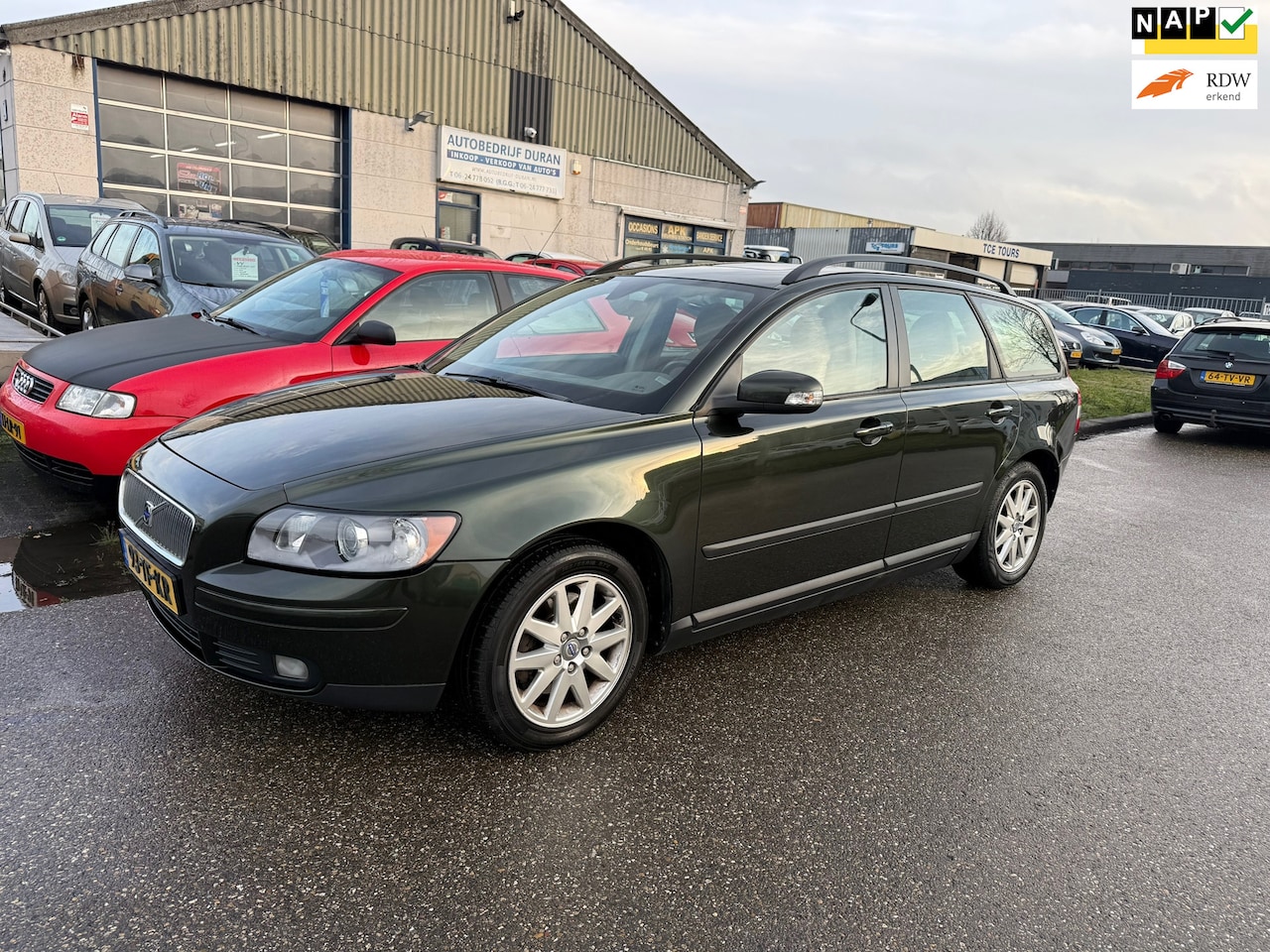Volvo V50 - 2.4i 5-deurs NAV.+Clima Bj.:2006 NAP! - AutoWereld.nl