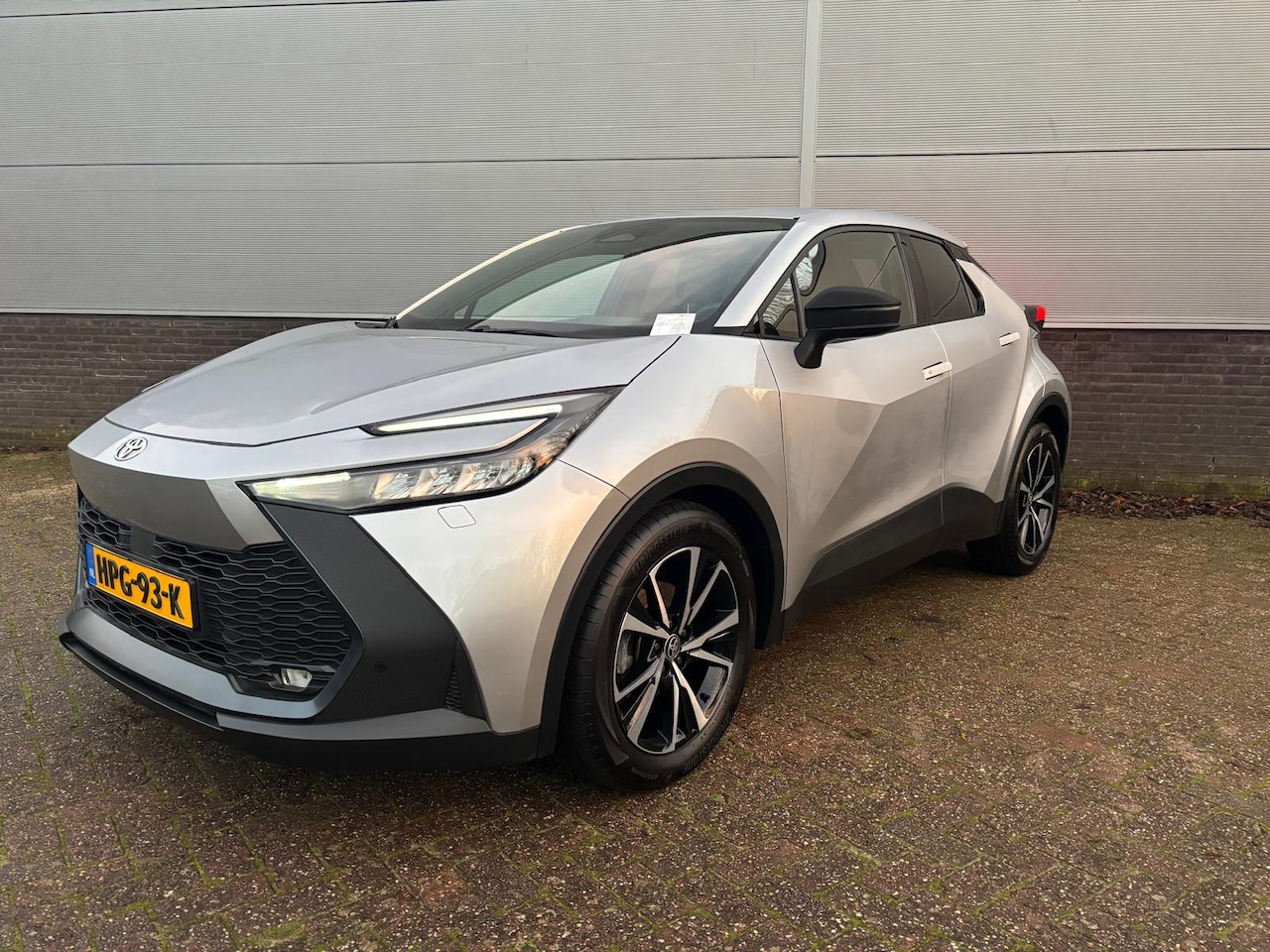 Toyota C-HR - 1.8 Hybrid 140 Dynamic - AutoWereld.nl