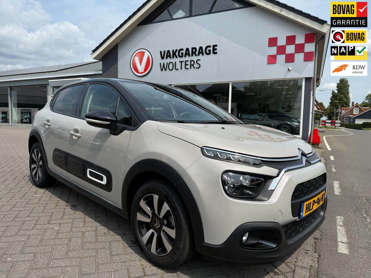 Citroën C3 - 1.2 PureTech Shine RIJKLAARPRIJS! - AutoWereld.nl