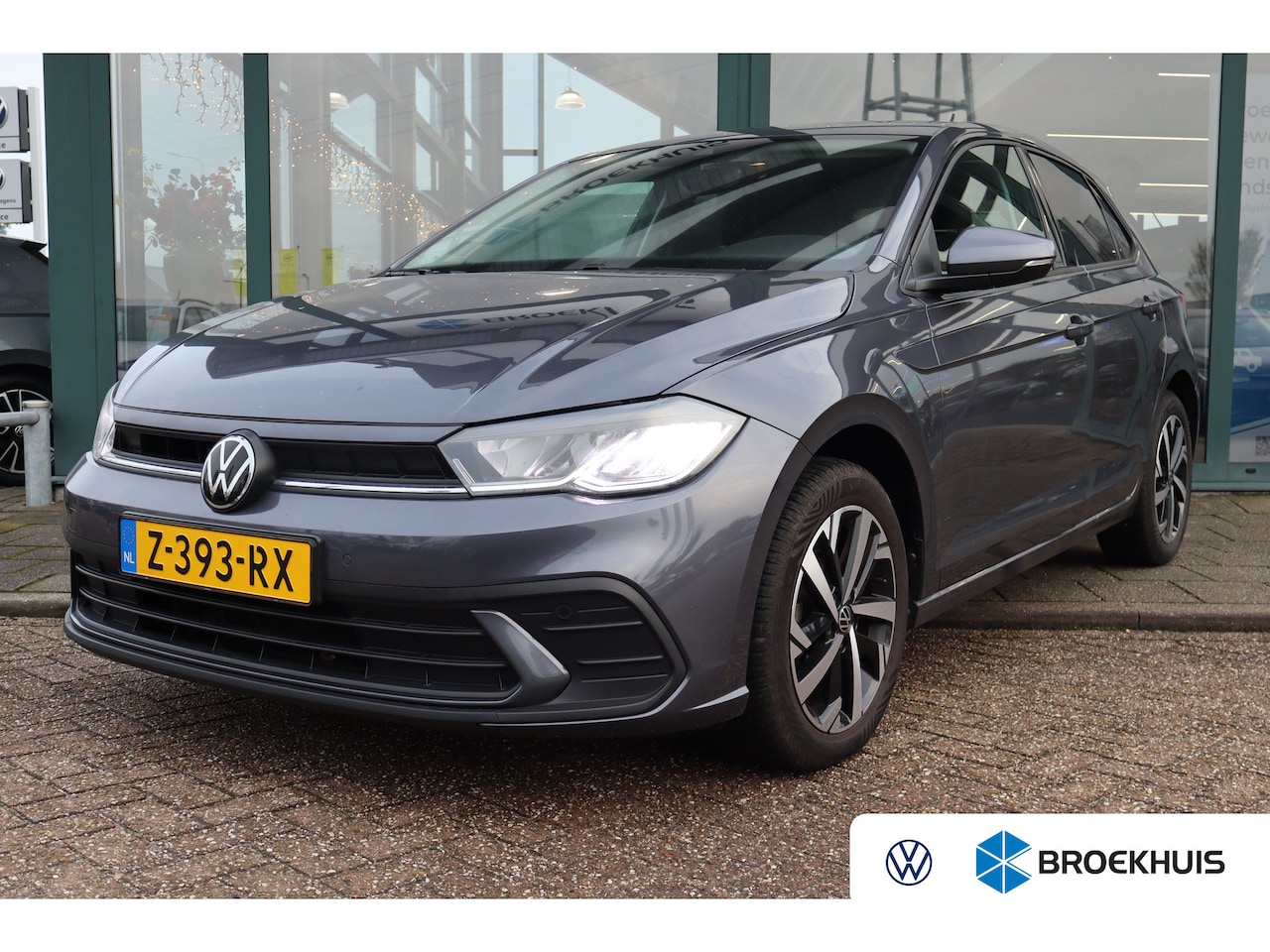 Volkswagen Polo - 95PK 1.0 TSI Life Edition | Achteruitrijcamera | Hill hold functie | Rijstrooksensor met c - AutoWereld.nl
