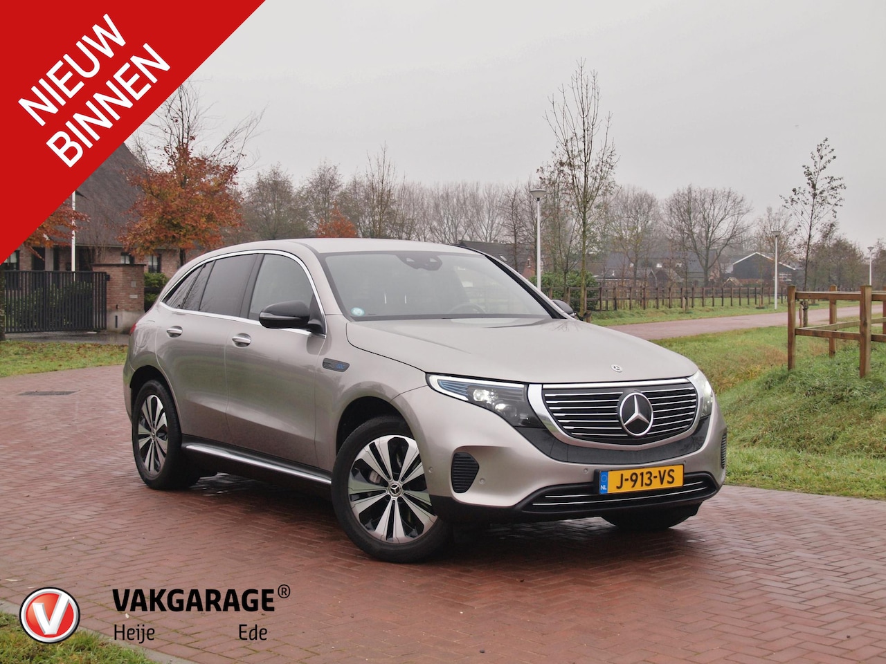 Mercedes-Benz EQC - 400 4MATIC Business Solution 80 kWh | Camera | Apple Carplay | Cruise Control | Sfeerverli - AutoWereld.nl
