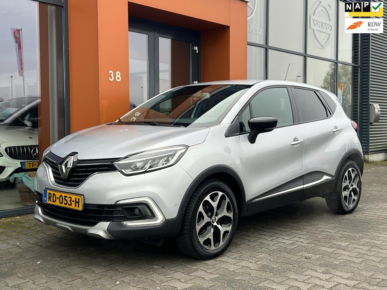 Renault Captur - 1.2TCe automaat|Camera|DAB+|Navi|Bluetooth - AutoWereld.nl