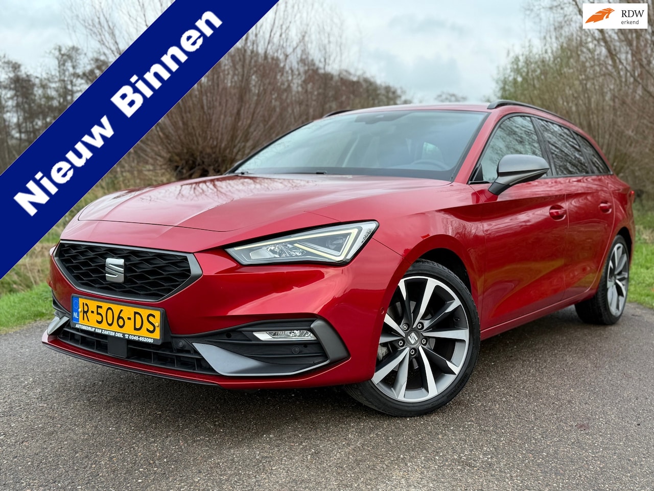 SEAT Leon Sportstourer - 1.5 eTSI FR Launch Edition / Automaat / 1ste eigenaar / Stoel- + Stuurverwarming / Camera - AutoWereld.nl