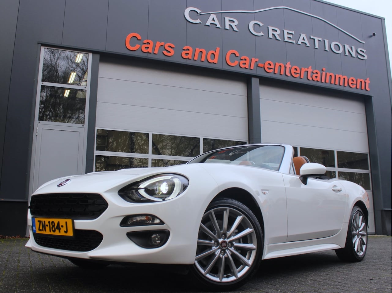 Fiat 124 Spider - 1.4 MultiAir Turbo Lusso 1.4 MultiAir Turbo Lusso - AutoWereld.nl