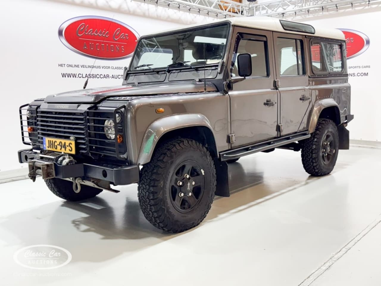 Land Rover Defender 110 - 2.5 TD5 110 SE  - ONLINE AUCTION - AutoWereld.nl