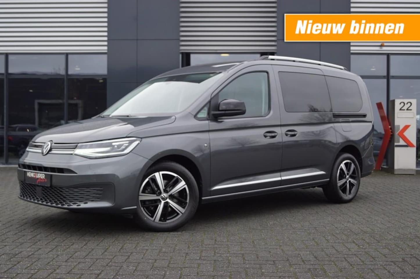 Volkswagen Caddy Maxi - 1.5 TSI DSG Style /LED/ Virtual cockpit /Standkachel/ Camera/Trekhaak afnb./ACC/ Navi - AutoWereld.nl