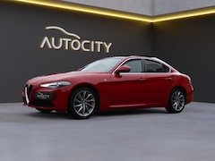 Alfa Romeo Giulia - Lusso Ti 2.0T Pano l Camera l Keyless l Memory l Harmann l VOL O