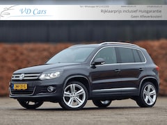 Volkswagen Tiguan - 2.0 TSI R-Line Lounge Sport&Style 4Motion AUTOMAAT*Trekhaak*Navigatie*Camera*Cruise contro