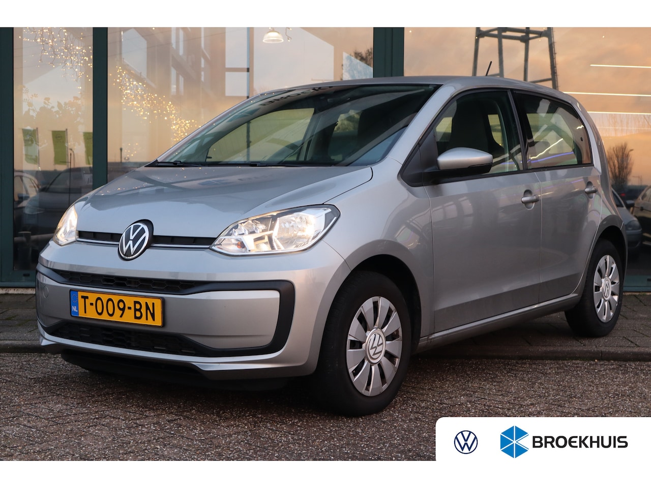 Volkswagen Up! - 65PK 1.0 | Airco | Elektrische ramen voor | Rijstrooksensor - AutoWereld.nl