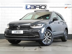 Volkswagen Tiguan - 1.5 TSI 150 pk Life Business | Pano ACC Camera LED CarPlay Fabrieksgarantie Winterpack