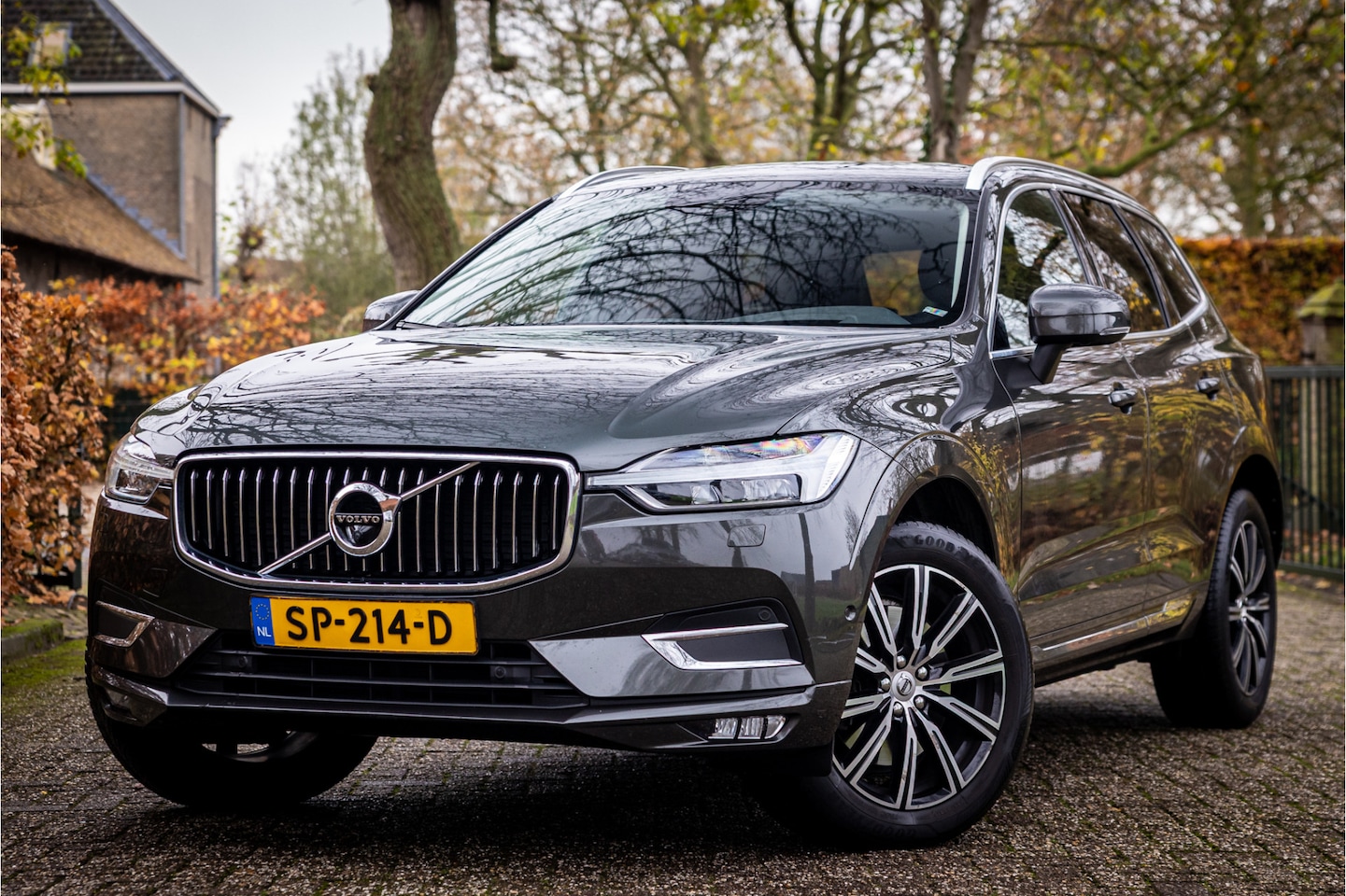 Volvo XC60 - 2.0 D4 AWD Inscription Head Up Panorama 360 Camera - AutoWereld.nl