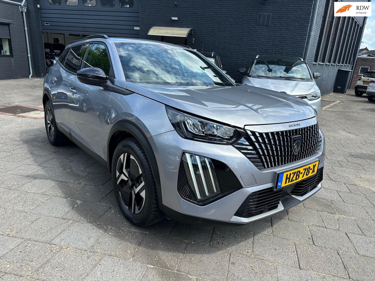 Peugeot 2008 - 1.2 (131pk) Allure! Aut! Navi! Apple/Android Carplay! - AutoWereld.nl