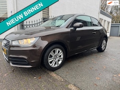 Audi A1 - 1.2 TFSI Attraction Pro Line Business airco navi cruis control