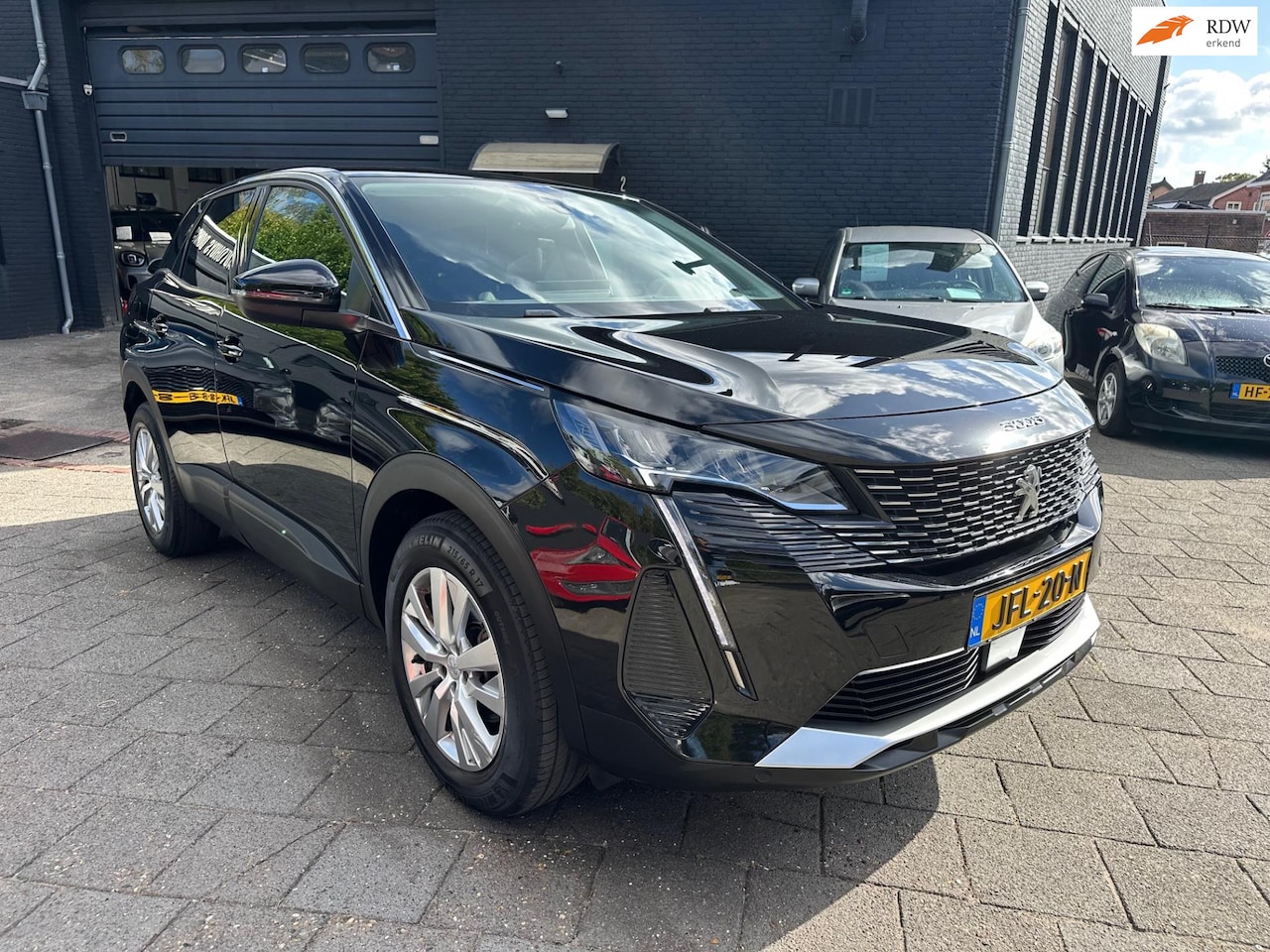 Peugeot 3008 - 1.2 PureTech (131pk) Aut. Navigatie! 360 Camera! - AutoWereld.nl