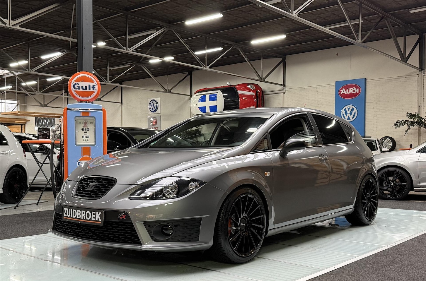 SEAT Leon - 1.6 UNIEK!! Carplay!! Airco!! Nette Auto!! - AutoWereld.nl