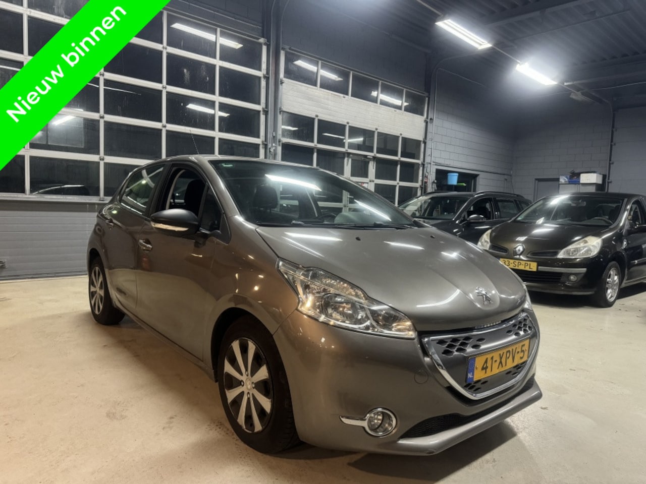Peugeot 208 - 1.4 e-HDi Aut./Clima/Cruise/Sensor 2012 - AutoWereld.nl