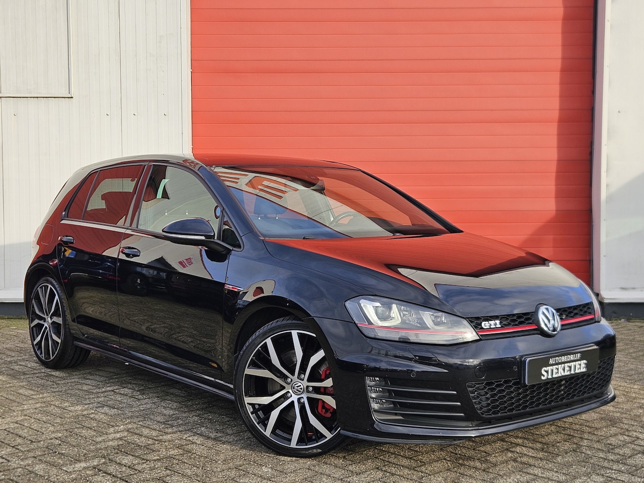 Volkswagen Golf - 2.0 TSI GTI Performance | Pano | 19' Velgen - AutoWereld.nl