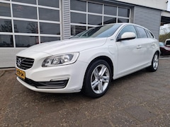 Volvo V60 - 2.4 D6 AWD Plug-In Hybrid Momentum ( AUTOMAAT)