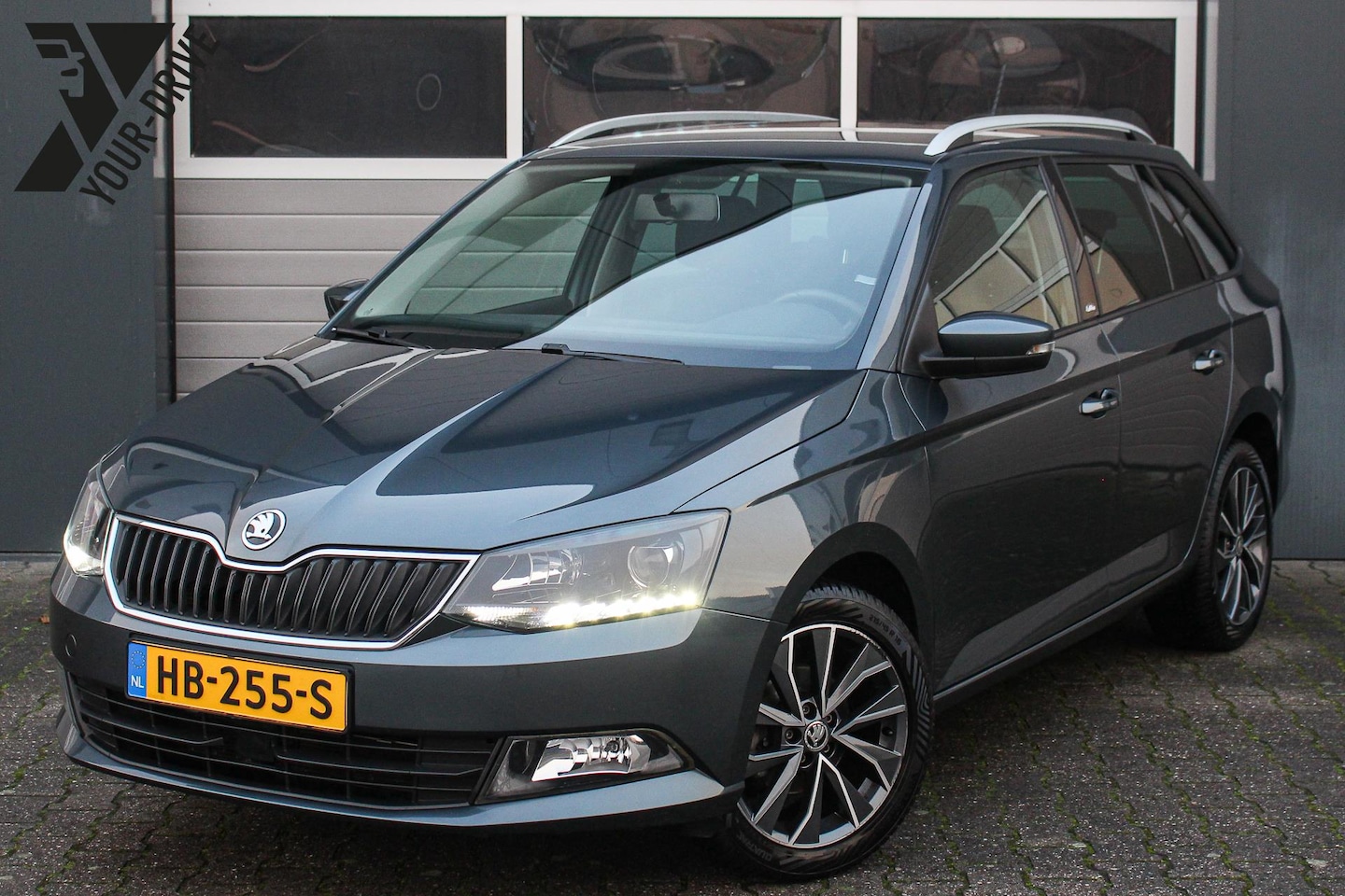 Skoda Fabia Combi - 1.2 TSI Edition | 12 maanden garantie | Nette en origineel NL auto met complete onderhouds - AutoWereld.nl