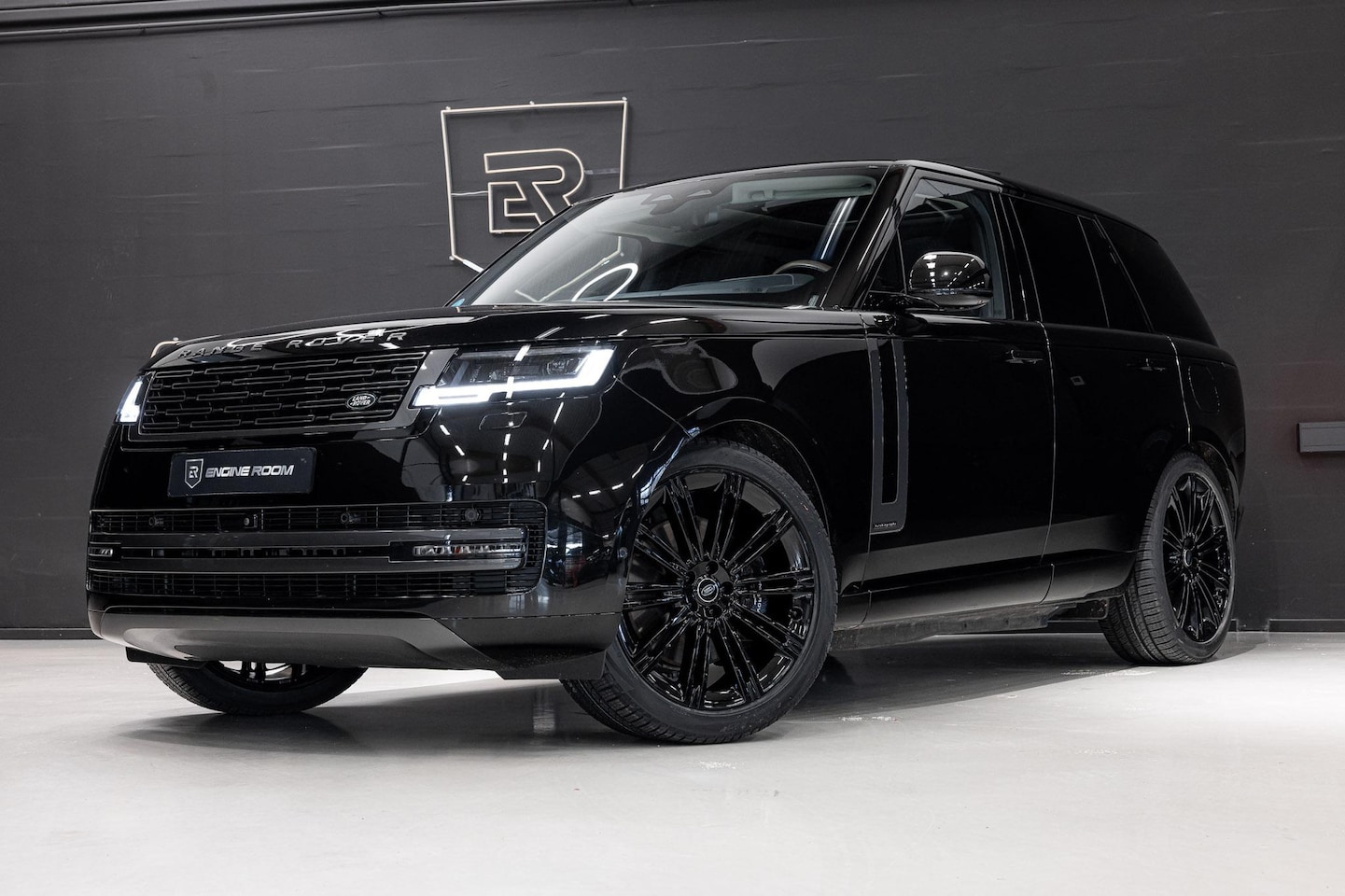 Land Rover Range Rover - 3.0 P550e Autobiography PHEV 5 jaar Garantie | Mediridan Signature | HUD | Panoramadak - AutoWereld.nl