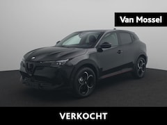 Alfa Romeo Junior - 1.2 Turbo Hybrid Ibrida Speciale | Voorraadvoordeel | NAVI | Parkeersensoren | Panorama Da