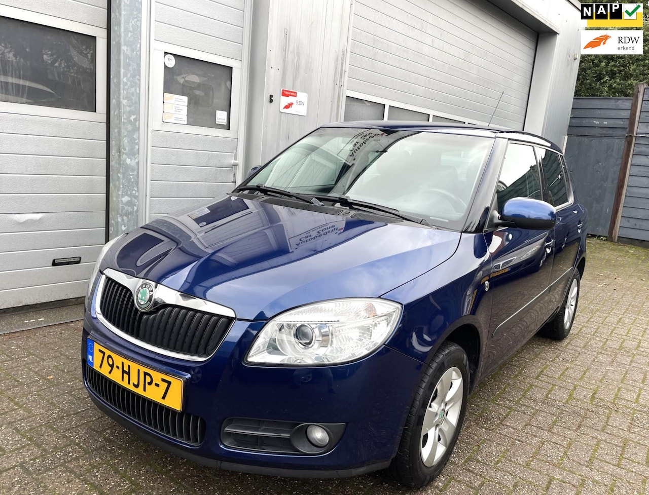 Skoda Fabia - 1.4-16V Eleganc 2009-Clima-Cruise-Velgen-New APK - AutoWereld.nl