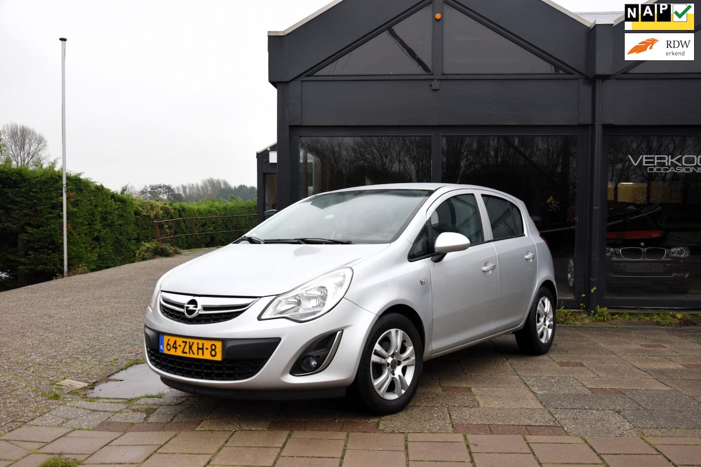 Opel Corsa - 1.2-16V Rhythm 1.2-16V Rhythm - AutoWereld.nl