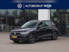 Volkswagen Tiguan - 1.4 TSI eHybrid Active 245PK / 180kW DSG, Wegklapbare trekhaak, achteruitrijcamera (rear v